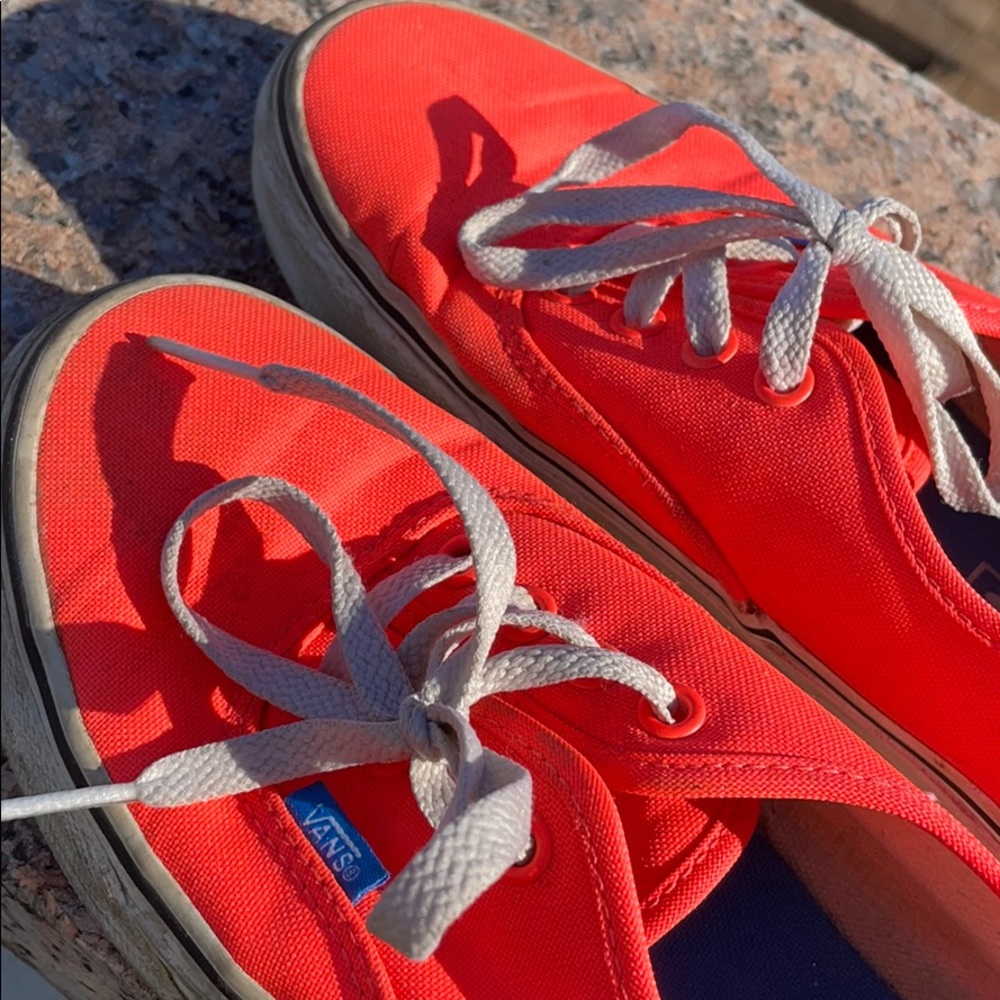 Shoes - Picture 4 of 5